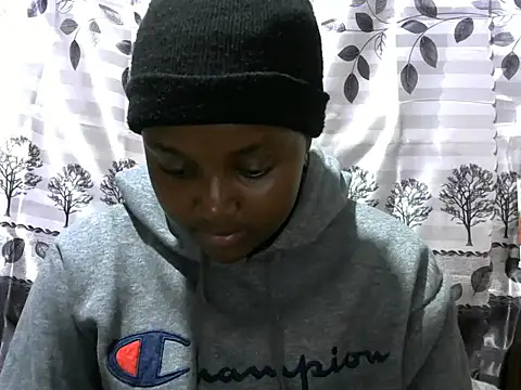 Snapshot of Sweet_kelsiey chatting on 01-24-25, 03:13 Sweet kelsiey online show from 01-24-25, 03:13