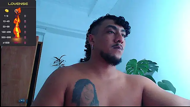 Snapshot of yosoy_enzo2020 chatting on 01-31-25, 03:30 yosoy enzo2020 online show from 01-31-25, 03:30