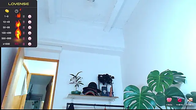 Snapshot of yosoy_enzo2020 chatting on 01-31-25, 06:35 yosoy enzo2020 online show from 01-31-25, 06:35