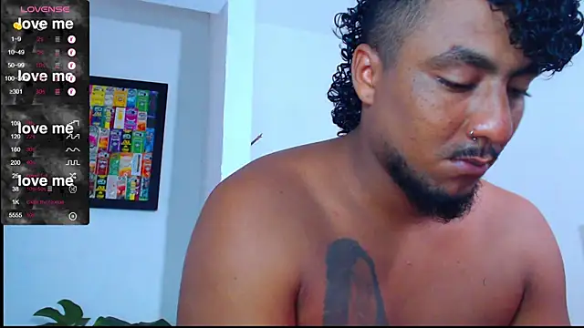 Snapshot of yosoy_enzo2020 chatting on 03-21-25, 04:40 yosoy enzo2020 online show from 03-21-25, 04:40