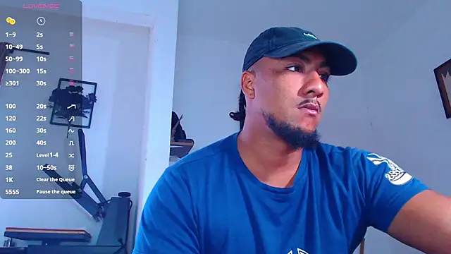 Snapshot of yosoy_enzo2020 chatting on 10-27-25, 12:31 yosoy enzo2020 online show from 10-27-25, 12:31