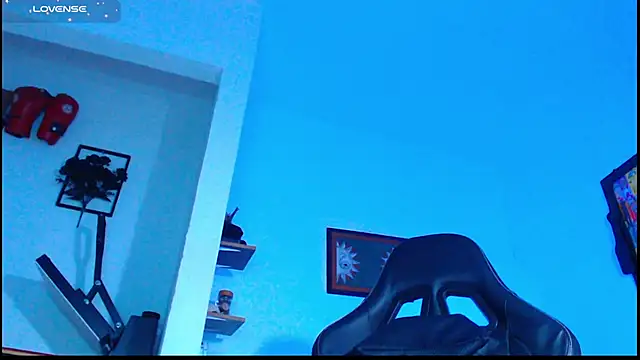 Snapshot of yosoy_enzo2020 chatting on 12-14-25, 11:53 yosoy enzo2020 online show from 12-14-25, 11:53