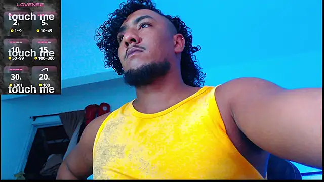 Snapshot of yosoy_enzo2020 chatting on 12-18-25, 03:01 yosoy enzo2020 online show from 12-18-25, 03:01