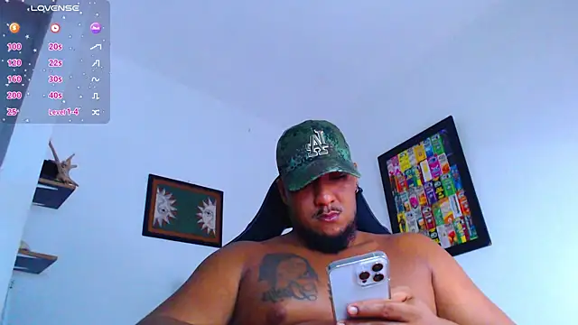 Snapshot of yosoy_enzo2020 chatting on 01-11-26, 05:01 yosoy enzo2020 online show from 01-11-26, 05:01