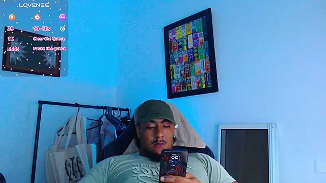 Snapshot of yosoy_enzo2020 chatting on 01-16-26, 03:54 yosoy enzo2020 online show from 01-16-26, 03:54