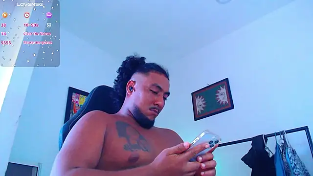 Snapshot of yosoy_enzo2020 chatting on 02-20-26, 07:25 yosoy enzo2020 online show from 02-20-26, 07:25