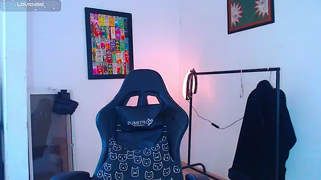 Snapshot of yosoy_enzo2020 chatting on 03-04-26, 12:44 yosoy enzo2020 online show from 03-04-26, 12:44