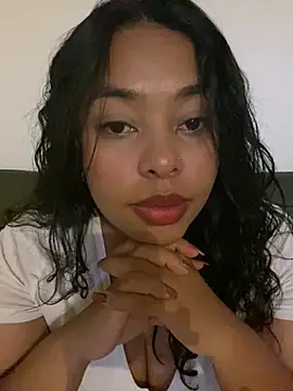 Snapshot of PUSHYLATE chatting on 02-27-25, 10:09 PUSHYLATE online show from 02-27-25, 10:09