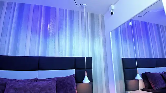 Snapshot of PUSHYLATE chatting on 03-10-25, 01:32 PUSHYLATE online show from 03-10-25, 01:32