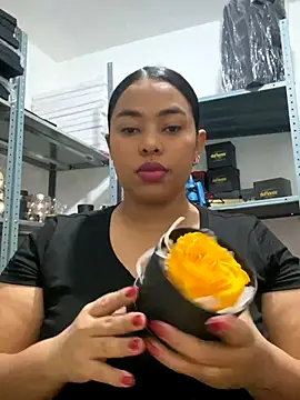 Snapshot of PUSHYLATE chatting on 11-27-25, 08:22 PUSHYLATE online show from 11-27-25, 08:22