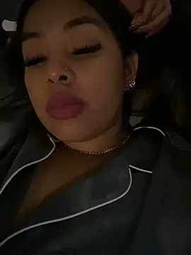 Snapshot of PUSHYLATE chatting on 01-11-26, 05:23 PUSHYLATE online show from 01-11-26, 05:23