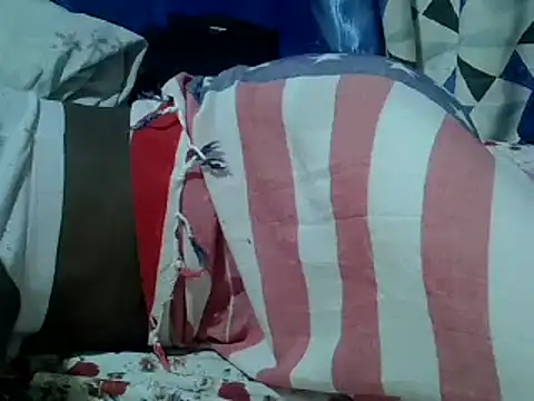Snapshot of just_nala chatting on 02-25-25, 10:39 just nala online show from 02-25-25, 10:39
