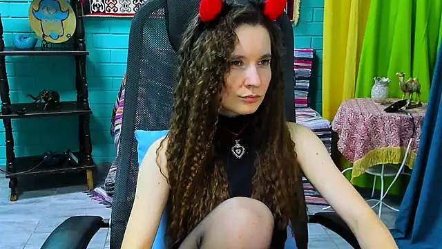 Miss Barbara  online show from 03-11-25, 03:23