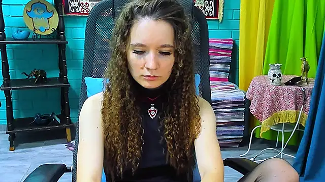 Miss Barbara  online show from 03-20-25, 12:00