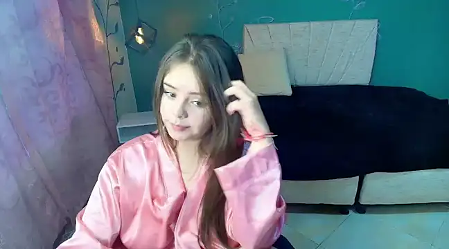 Snapshot of MariamCute_ chatting on 02-18-25, 11:08 MariamCute online show from 02-18-25, 11:08