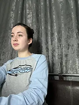 SweetieKendl online show from 12-28-24, 02:33