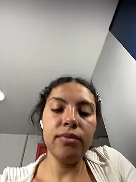 Nathcurly  online show from 12-18-24, 05:37