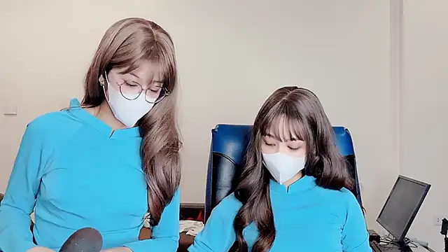 Snapshot of Mono-Stewardesss chatting on 12-29-24, 02:00 Mono-Stewardesss online show from 12-29-24, 02:00