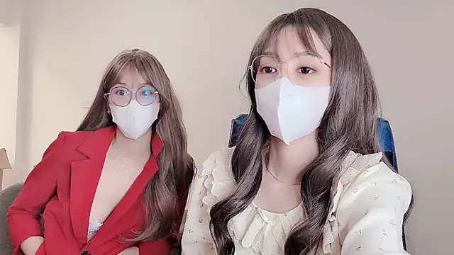 Snapshot of Mono-Stewardesss chatting on 01-02-25, 05:57 Mono-Stewardesss online show from 01-02-25, 05:57