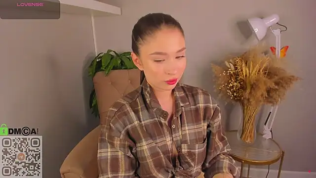 Snapshot of Anna_Way chatting on 04-22-26, 07:22 Anna Way online show from 04-22-26, 07:22