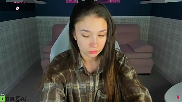 Snapshot of Anna_Way chatting on 05-12-26, 12:52 Anna Way online show from 05-12-26, 12:52