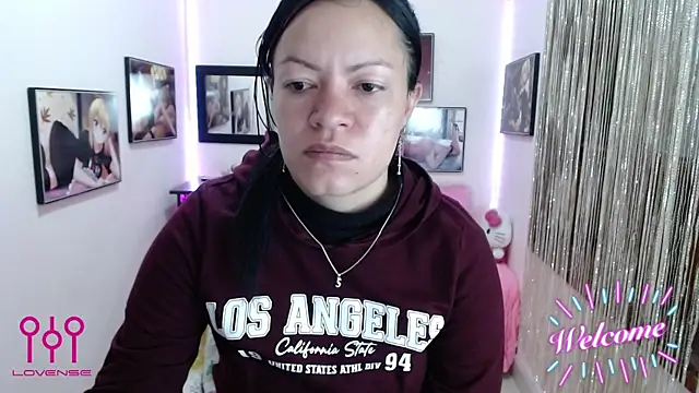 Cristal w online show from 10-31-25, 01:23