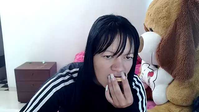 Cristal w online show from 02-17-26, 02:57