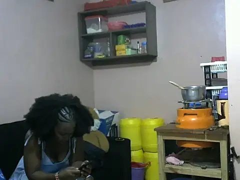 Snapshot of slender-qwene chatting on 10-09-25, 06:06 slender-qwene online show from 10-09-25, 06:06