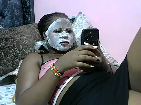 Snapshot of slender-qwene chatting on 02-16-26, 08:27 slender-qwene online show from 02-16-26, 08:27