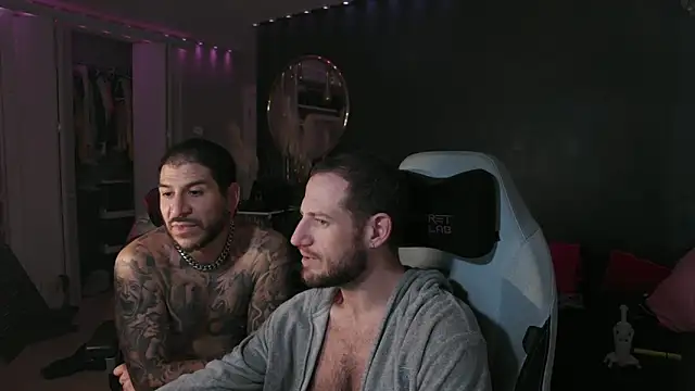 Snapshot of KingCal205 chatting on 11-13-25, 06:34 KingCal205 online show from 11-13-25, 06:34