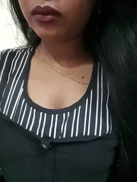 Snapshot of Anusri- chatting on 06-14-26, 04:09 Anusri- online show from 06-14-26, 04:09
