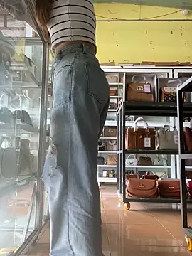 Snapshot of Rosa_998 chatting on 11-04-25, 01:59 Rosa 998 online show from 11-04-25, 01:59