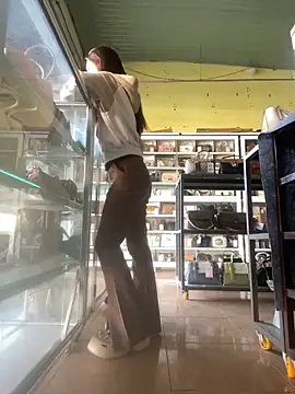 Snapshot of Rosa_998 chatting on 01-17-26, 12:59 Rosa 998 online show from 01-17-26, 12:59