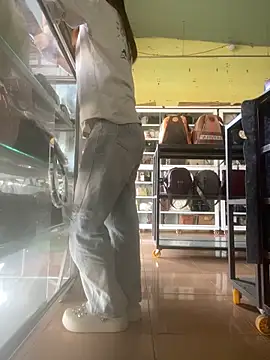 Snapshot of Rosa_998 chatting on 03-02-26, 12:24 Rosa 998 online show from 03-02-26, 12:24