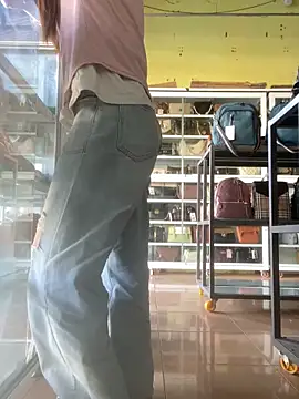 Snapshot of Rosa_998 chatting on 03-16-26, 12:17 Rosa 998 online show from 03-16-26, 12:17