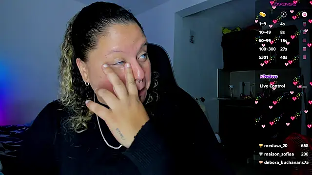 Snapshot of mariana_maze chatting on 01-31-25, 08:43 mariana maze online show from 01-31-25, 08:43