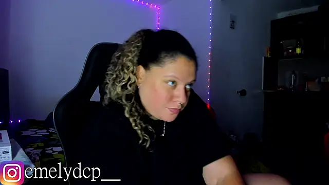 Snapshot of mariana_maze chatting on 09-25-25, 06:06 mariana maze online show from 09-25-25, 06:06