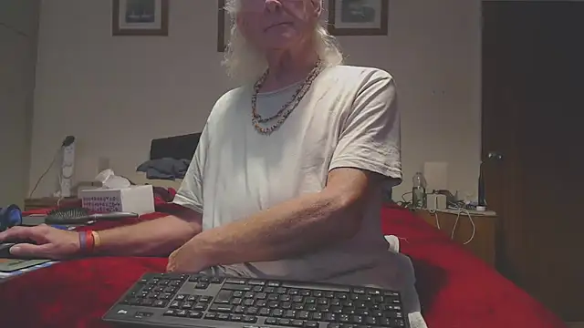 WaverlyKernow online show from 12-20-25, 10:00