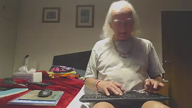 WaverlyKernow online show from 12-21-25, 03:08