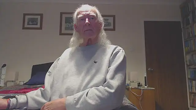 Snapshot of WaverlyKernow chatting on 03-27-26, 02:50 WaverlyKernow online show from 03-27-26, 02:50