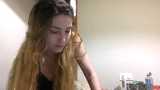 Snapshot of lilafg chatting on 06-07-26, 02:27 lilafg online show from 06-07-26, 02:27