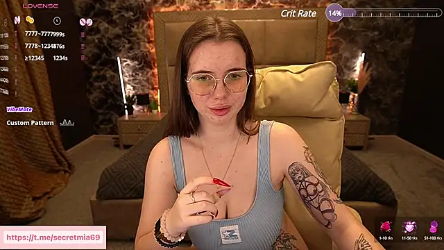 Snapshot of SecretDesireMe chatting on 01-19-25, 05:18 SecretDesireMe online show from 01-19-25, 05:18