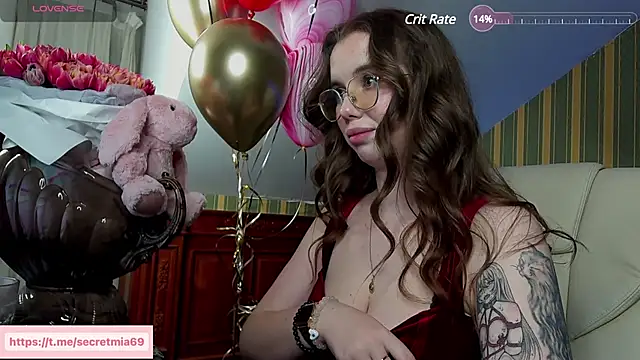 Snapshot of SecretDesireMe chatting on 02-14-25, 05:46 SecretDesireMe online show from 02-14-25, 05:46