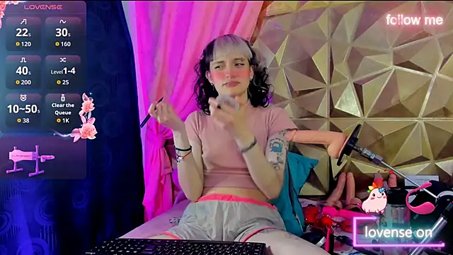 neeko princes online show from 09-26-25, 12:20