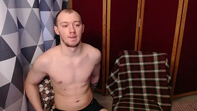 Snapshot of Emma_and_Tyller chatting on 12-04-24, 07:50 Emma and Tyller online show from 12-04-24, 07:50