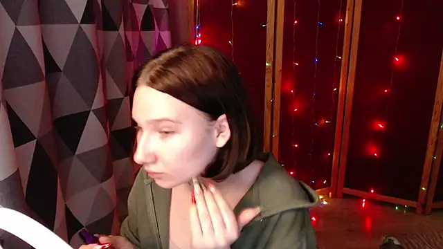 Snapshot of Emma_and_Tyller chatting on 12-11-24, 01:39 Emma and Tyller online show from 12-11-24, 01:39