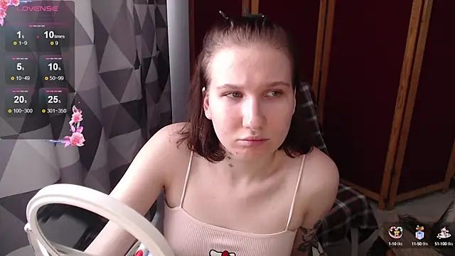 Snapshot of Emma_and_Tyller chatting on 01-14-25, 06:34 Emma and Tyller online show from 01-14-25, 06:34