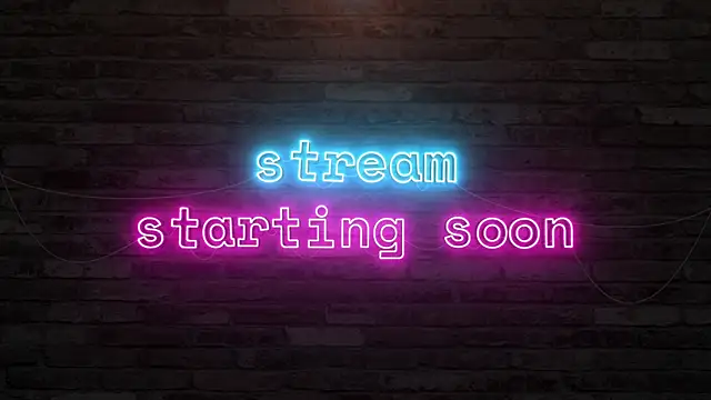 Snapshot of Emma_and_Tyller chatting on 01-24-25, 01:03 Emma and Tyller online show from 01-24-25, 01:03