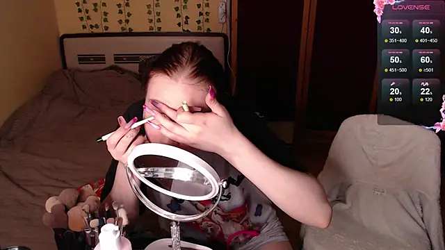 Snapshot of Emma_and_Tyller chatting on 03-05-25, 06:34 Emma and Tyller online show from 03-05-25, 06:34