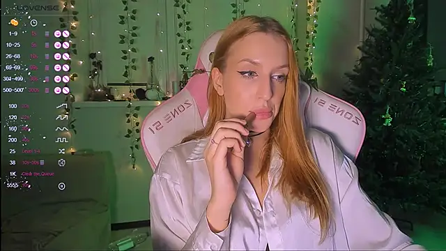 Snapshot of Anice_ chatting on 12-22-24, 10:04 Anice online show from 12-22-24, 10:04